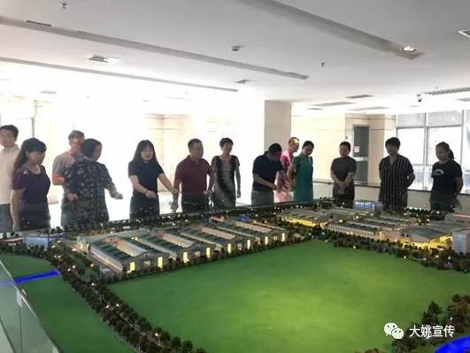 陳如軍深入三臺(tái)鐵鎖灣碧等鄉(xiāng)鎮(zhèn)調(diào)研脫貧攻堅(jiān)工作